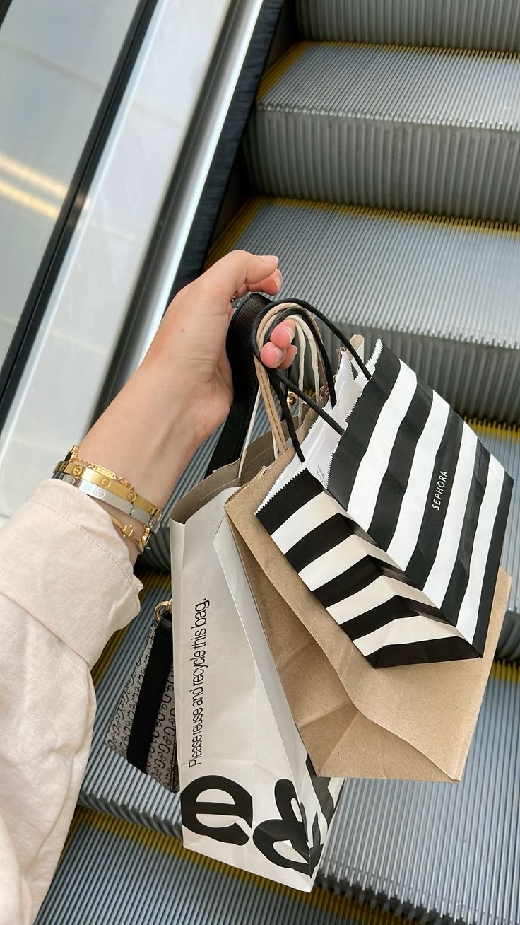 Home c339ec5fa2dd7ad49b5001c3f7336901